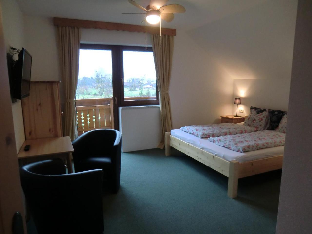 Haus Rye B&B โอเบอร์ทราวน์ ภายนอก รูปภาพ